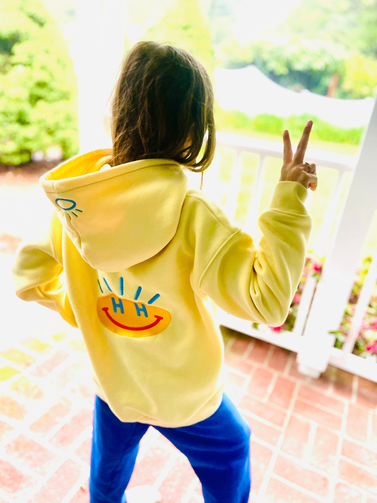 How to Style a Butter Yellow Hoodie